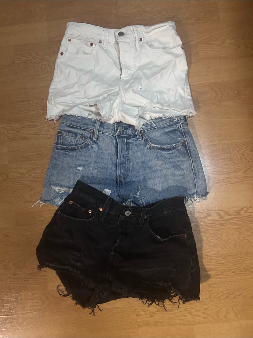 3 Pairs Levi’s High Rise Size 27 Shorts
